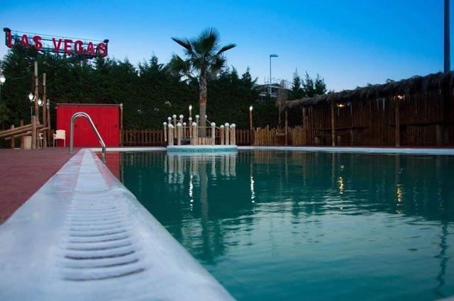 #15979 Complesso immobiliare ricettivo con abitazione ristorante piscina e sala ballo in vendita - foto 8