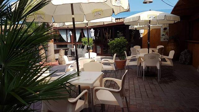 #15979 Complesso immobiliare ricettivo con abitazione ristorante piscina e sala ballo in vendita - foto 13