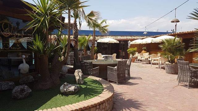#15979 Complesso immobiliare ricettivo con abitazione ristorante piscina e sala ballo in vendita - foto 17