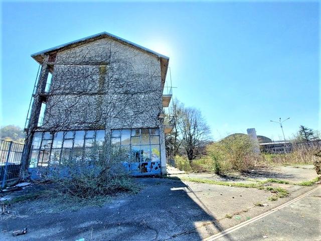 #16056 Complesso industriale da riqualificare in vendita - foto 2
