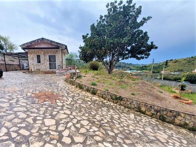 #16076 Appezzamento di terreno con piccolo locale di deposito in vendita - foto 1