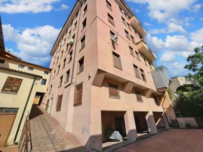 Capannoni artigianali in vendita