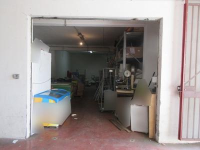 Magazzini in vendita