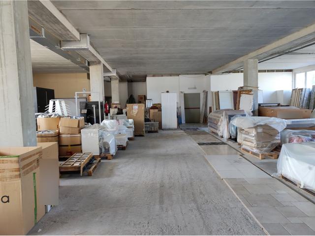 #18114 Complesso commerciale con pertinenze in vendita - foto 9