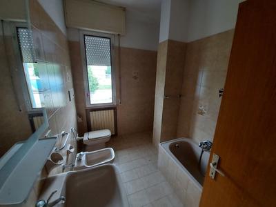 Stabilimenti produttivi in vendita