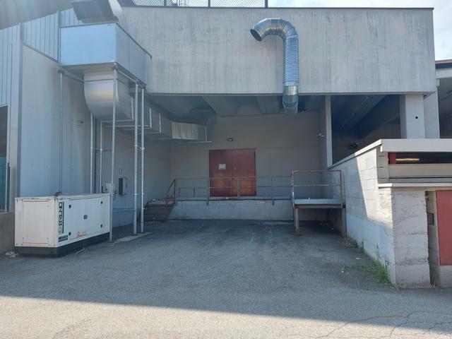 #18307 Ampio negozio in zona commerciale in vendita - foto 14