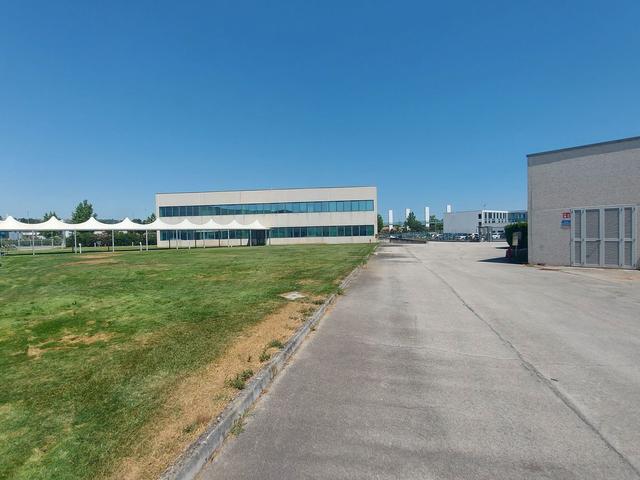#18416 Compendio industriale con quota di edificabilità residua in vendita - foto 14
