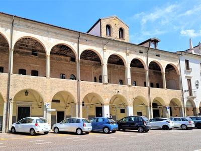 Centri direzionali in vendita
