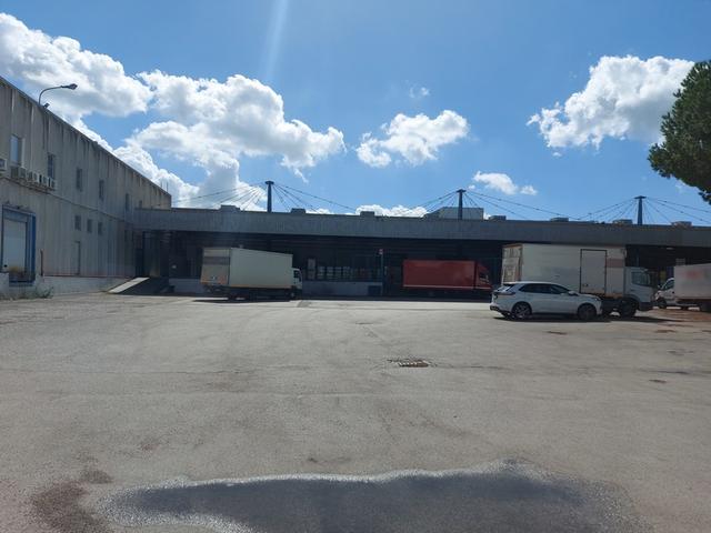 #18560 Complesso industriale con aree annesse in vendita - foto 3