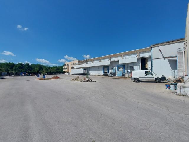 #18560 Complesso industriale con aree annesse in vendita - foto 11