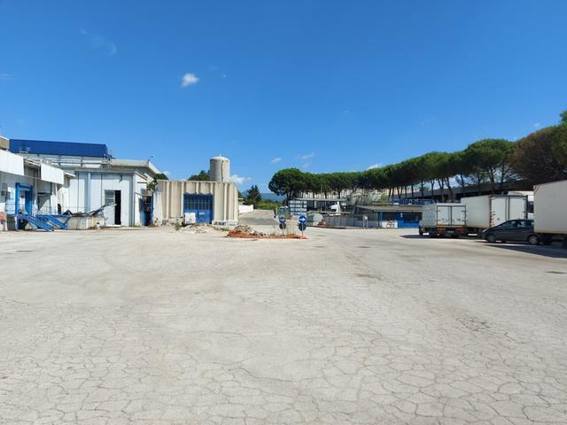 #18560 Complesso industriale con aree annesse in vendita - foto 15