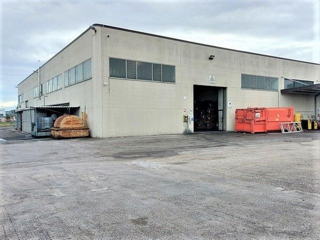 #18573 Capannone con corte in zona industriale in vendita - foto 5