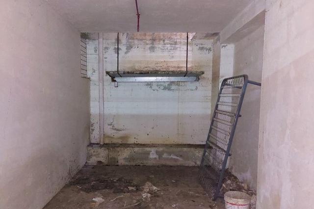 Garage in vendita