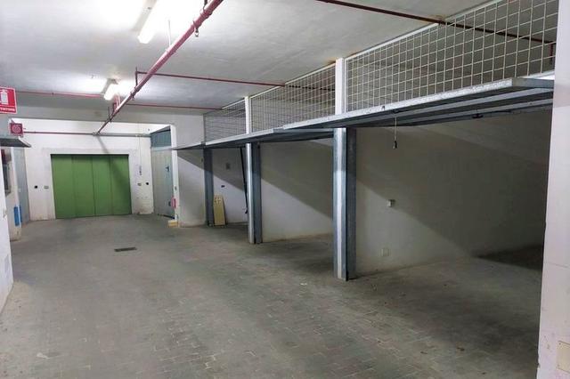 Garage in vendita