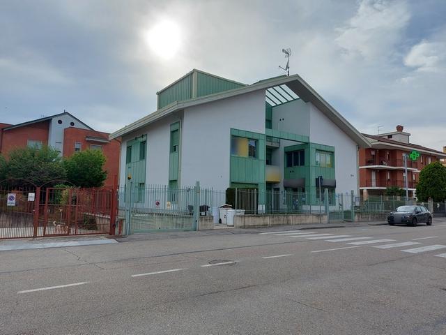 #18772 Laboratorio al piano secondo con due garage in vendita - foto 11