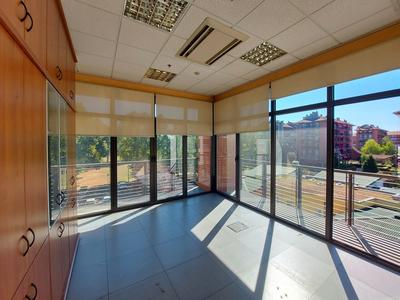 Studi privati in vendita