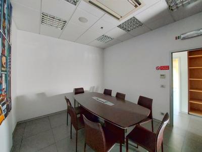 Studi privati in vendita