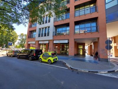 Studi privati in vendita