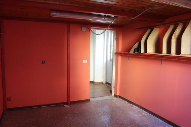 #18952 Negozio/laboratorio con area pertinenziale in vendita - foto 5