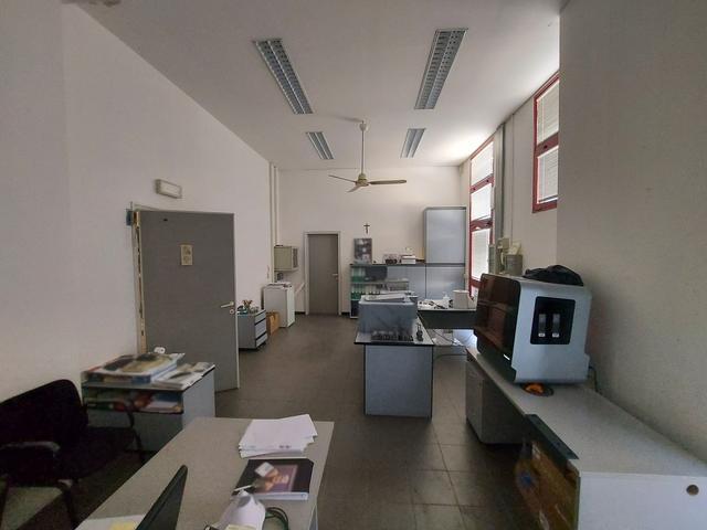 #19018 Opificio industriale con corte esterna in vendita - foto 13