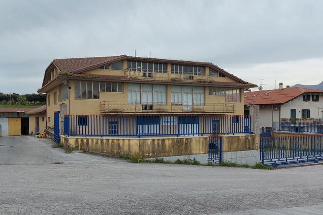 #19019 Opificio industriale con corte esterna in vendita - foto 1