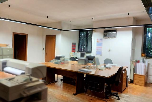 #19112 Locale direzionale con parcheggio esclusivo in vendita - foto 15