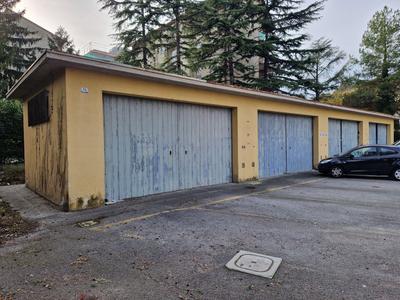 Palazzi in vendita