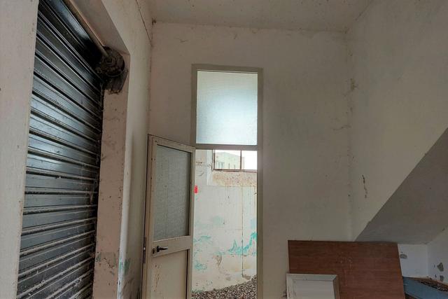#19432 Complesso artigianale con cortile e pertinenze in vendita - foto 18