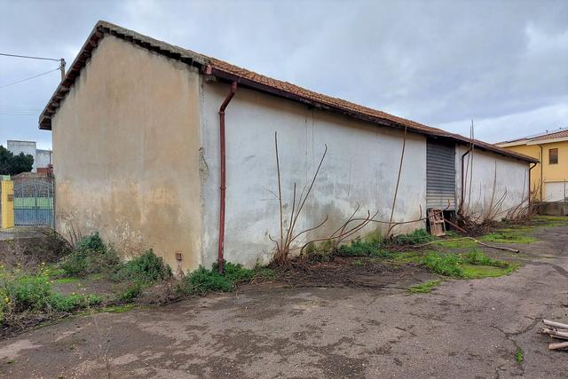 #19436 Complesso artigianale con cortile e pertinenze in vendita - foto 7