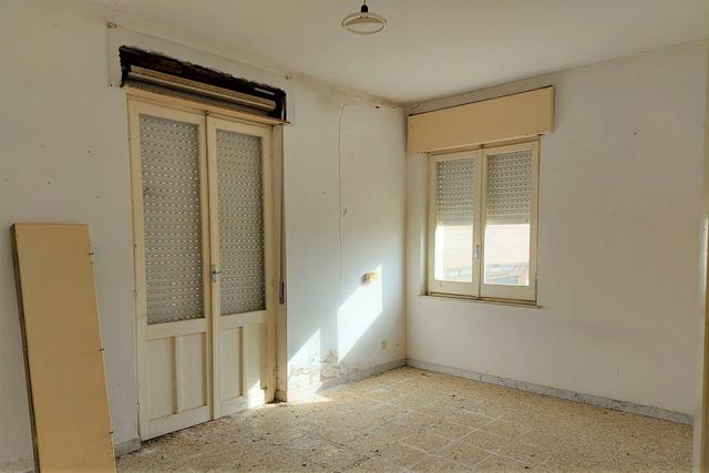 #19439 Complesso artigianale con cortile e pertinenze in vendita - foto 8