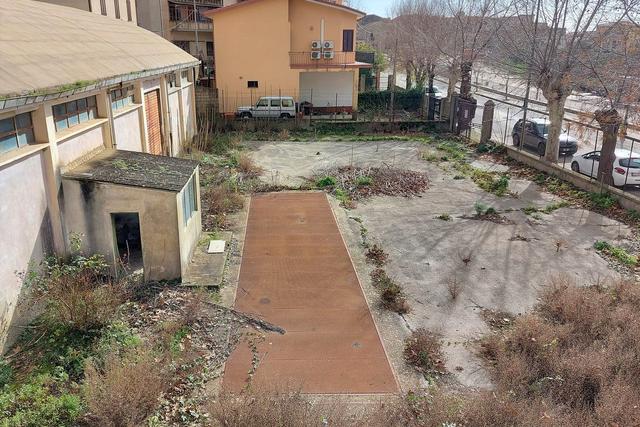 #19439 Complesso artigianale con cortile e pertinenze in vendita - foto 19