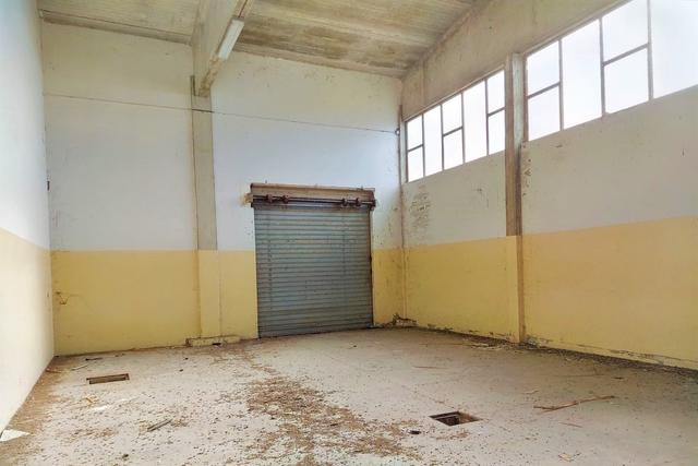 #19442 Complesso artigianale con cortile e pertinenze in vendita - foto 2