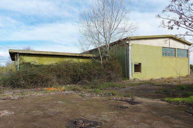 #19442 Complesso artigianale con cortile e pertinenze in vendita - foto 3
