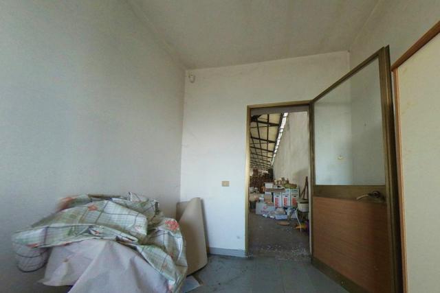 #19445 Complesso artigianale con cortile e pertinenze in vendita - foto 10