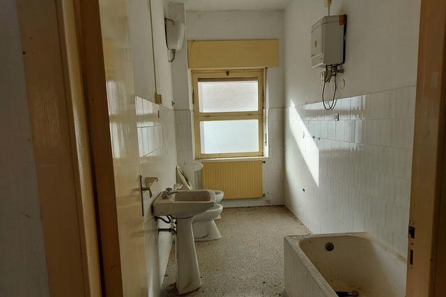 #19451 Complesso artigianale con cortile e pertinenze in vendita - foto 17