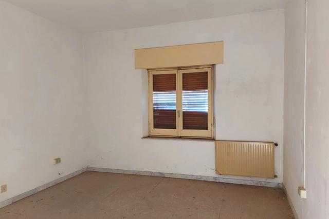 #19451 Complesso artigianale con cortile e pertinenze in vendita - foto 19