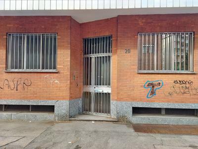 Complessi commerciali in vendita
