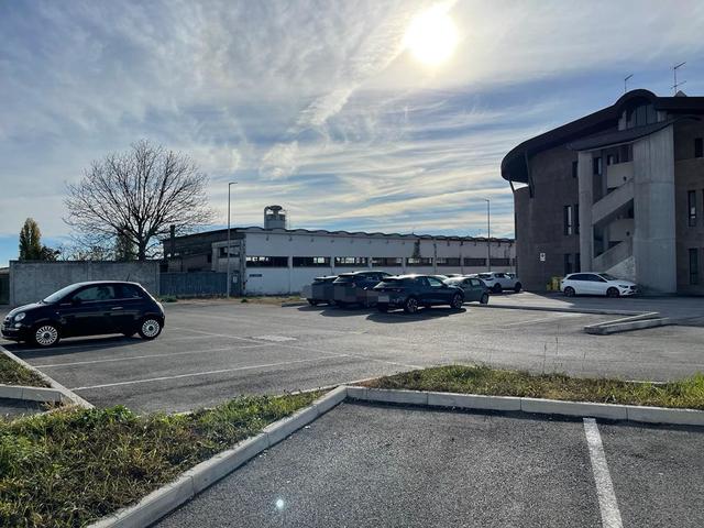 #19470 Fabbricati commerciali a reddito con impianto fotovoltaico in vendita - foto 12