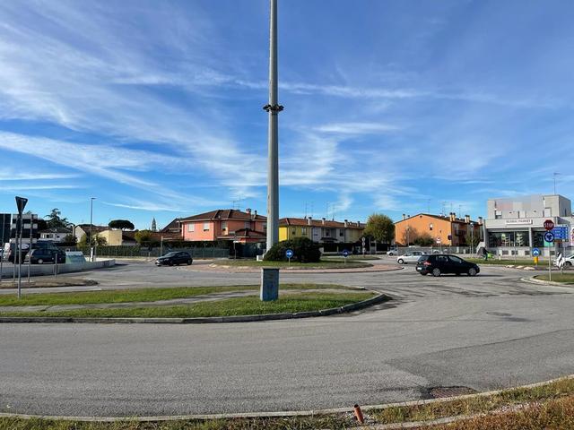 #19470 Fabbricati commerciali a reddito con impianto fotovoltaico in vendita - foto 14