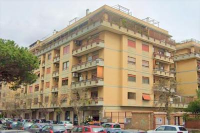 Pertinenze in vendita