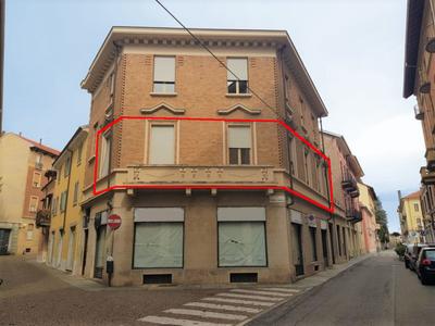 Studi privati in vendita