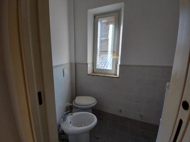 #19783 Appartamento in centro storico, attualmente ufficio con possibilità di cambio d’uso in residenziale in vendita - foto 6