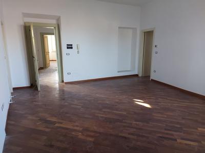 Studi privati in vendita