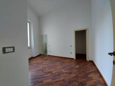 Studi privati in vendita