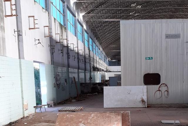 #1988 Complesso industriale con terreno in vendita - foto 13