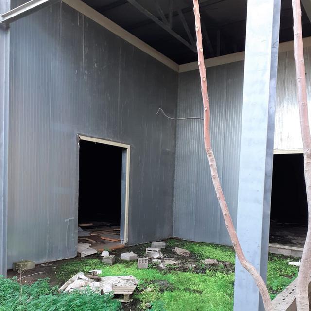 #1988 Complesso industriale con terreno in vendita - foto 23