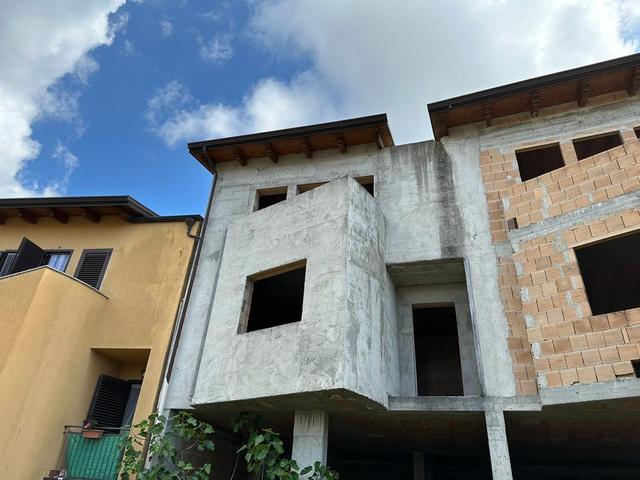 Palazzi in vendita