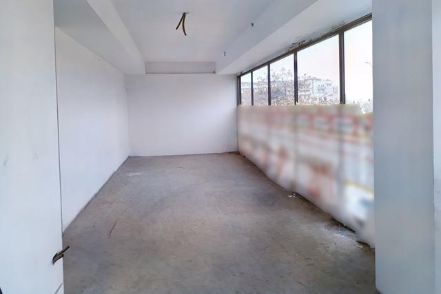 #19949 Edificio artigianale grezzo con cortile privato in vendita - foto 8