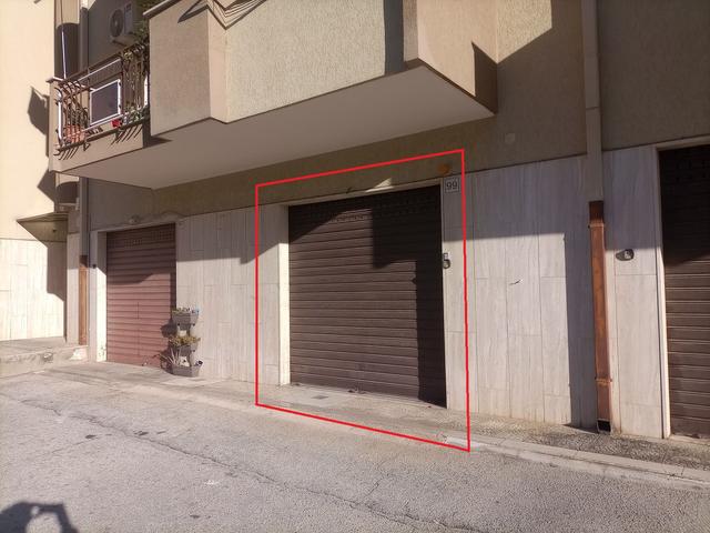 #20011 Deposito al piano terra in vendita - foto 2