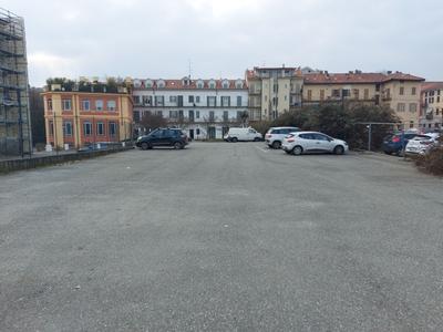 Posti auto in vendita
